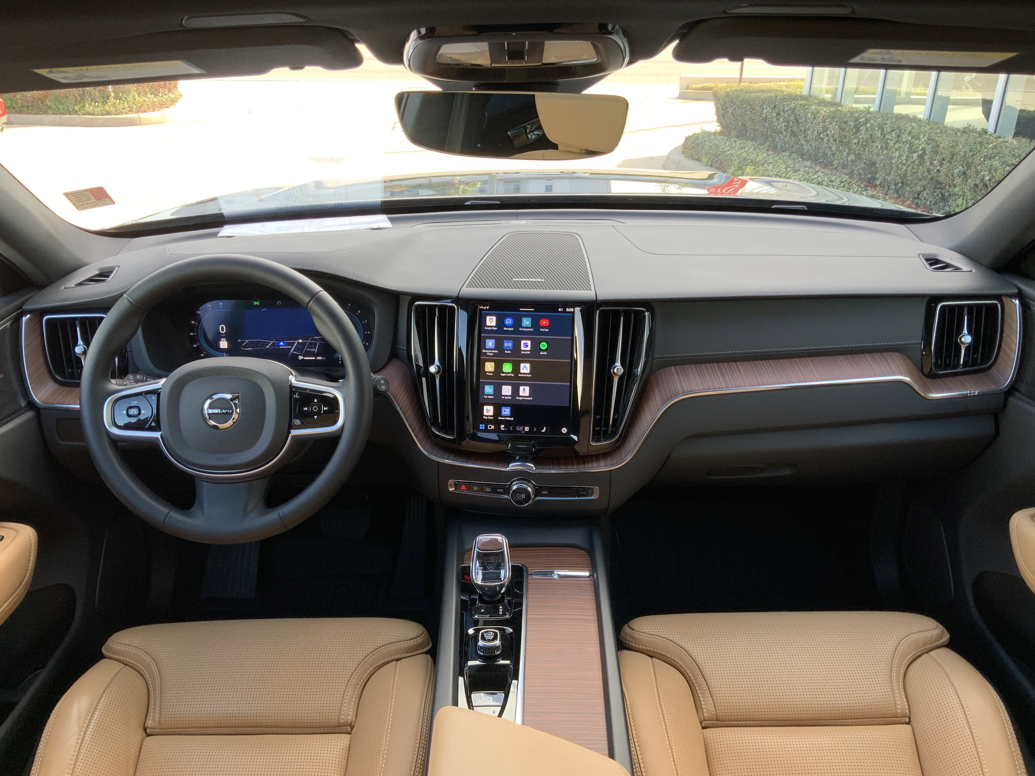 Used 2025 Volvo XC60 B5 Ultra w/ Protection Package Premier image 12