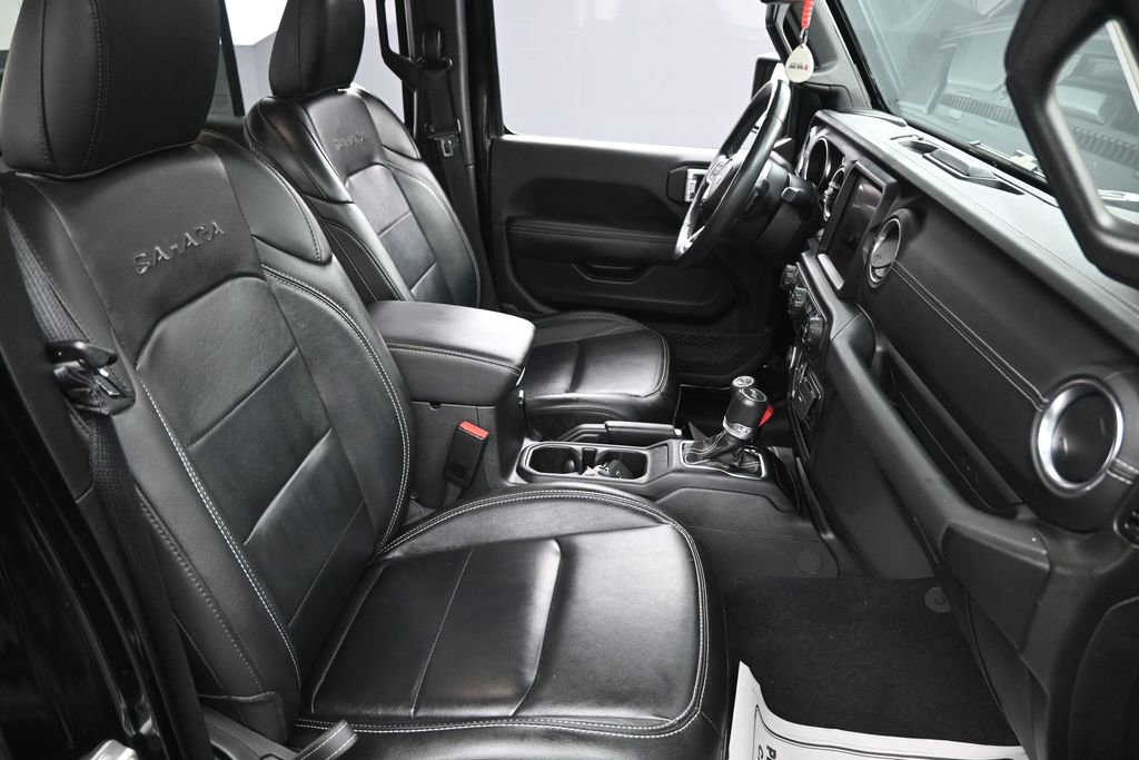 Used 2023 Jeep Wrangler Unlimited Sahara w/ Cold Weather Group AWD/4WD image 32