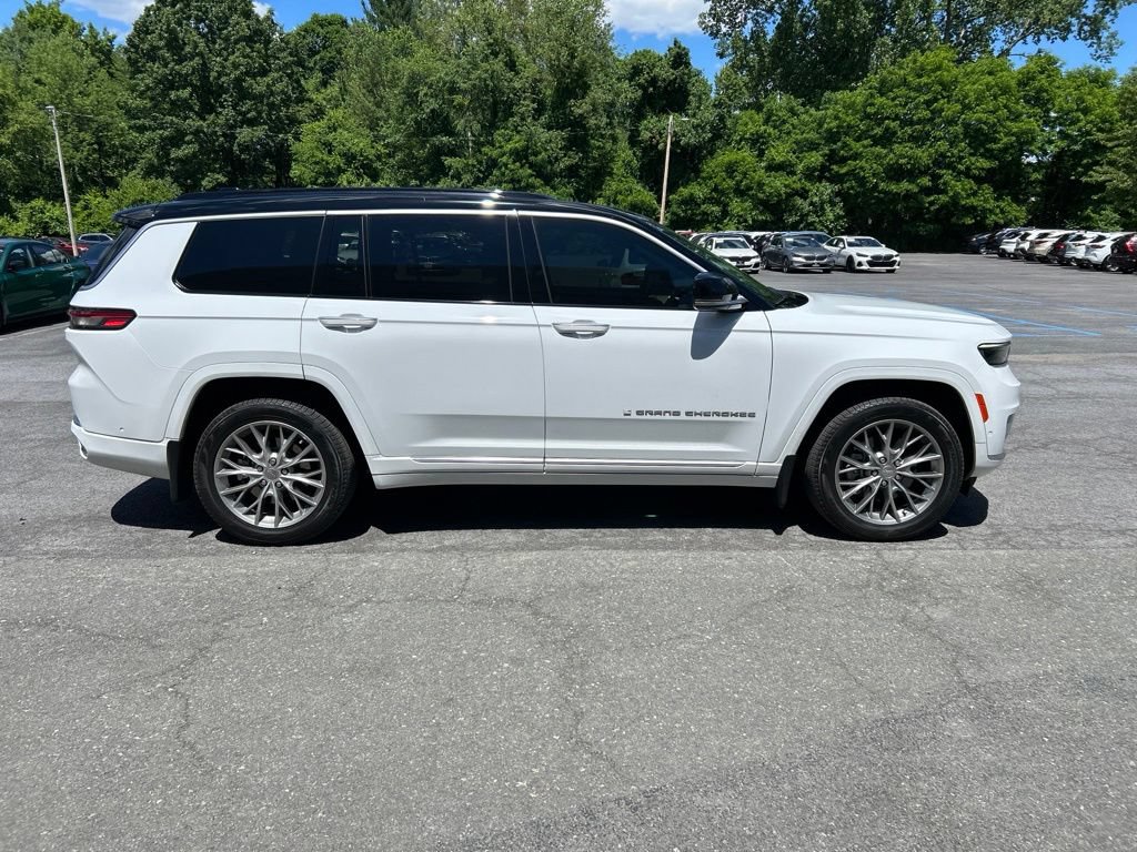 Used 2025 Jeep Grand Cherokee L Summit AWD/4WD image 6