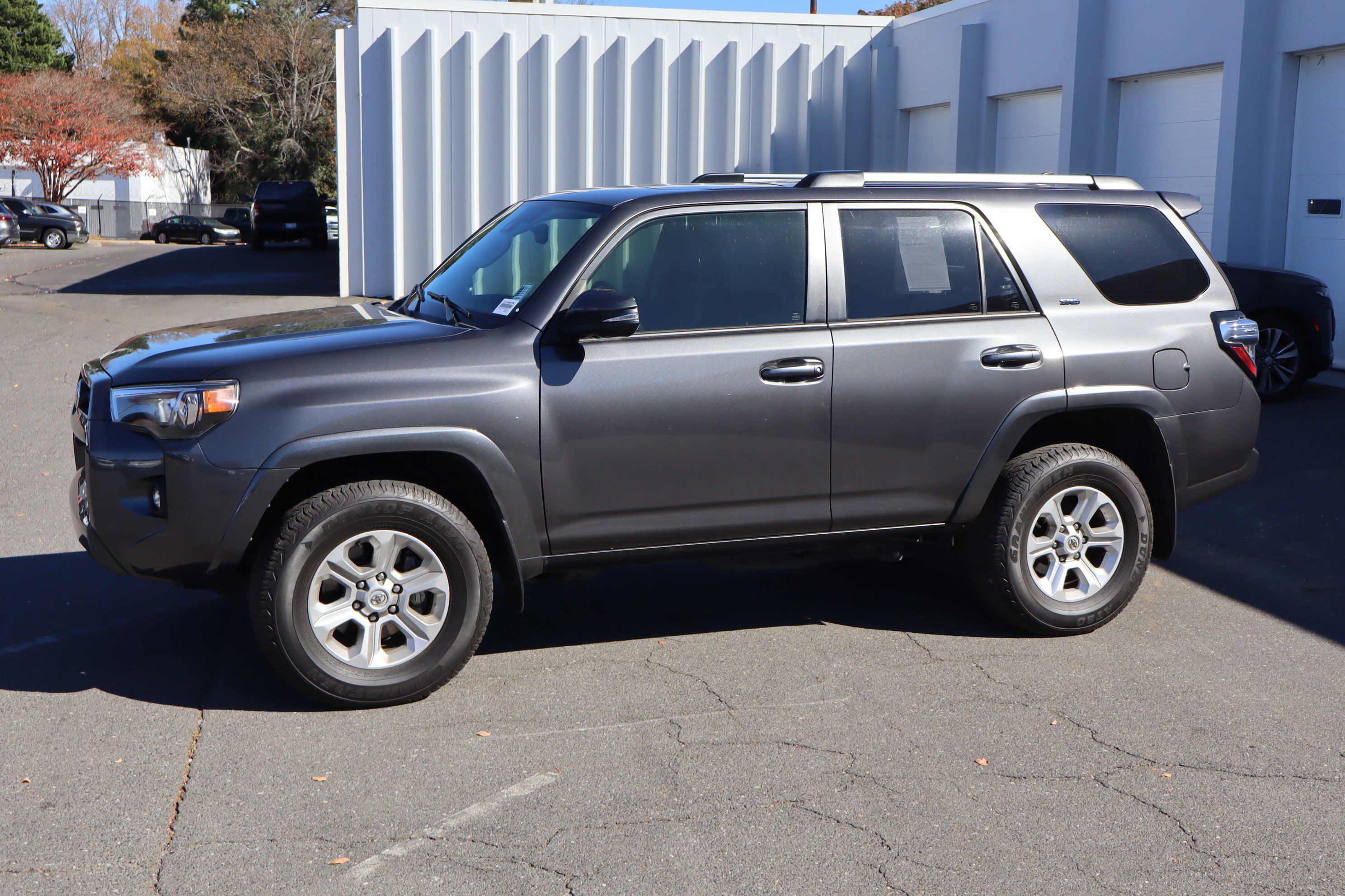 Used 2022 Toyota 4Runner SR5 Premium image 7