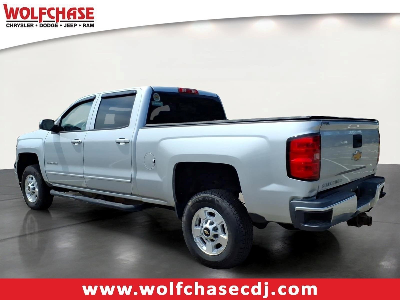 Used 2015 Chevrolet Silverado 2500 LT w/ LT Convenience Package RWD image 3