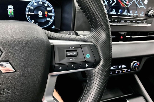 Used 2024 Mitsubishi Outlander Ralliart image 25