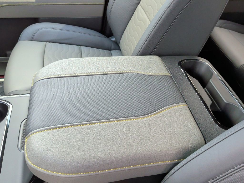 New 2026 Chevrolet Silverado 2500 ZR2 AWD/4WD image 33