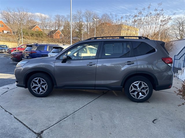 Certified 2023 Subaru Forester Premium image 5