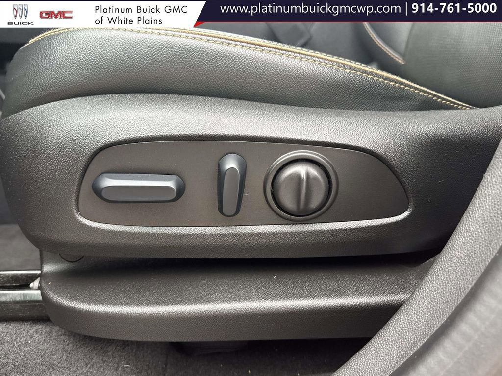 Used 2024 GMC Terrain AT4 image 19