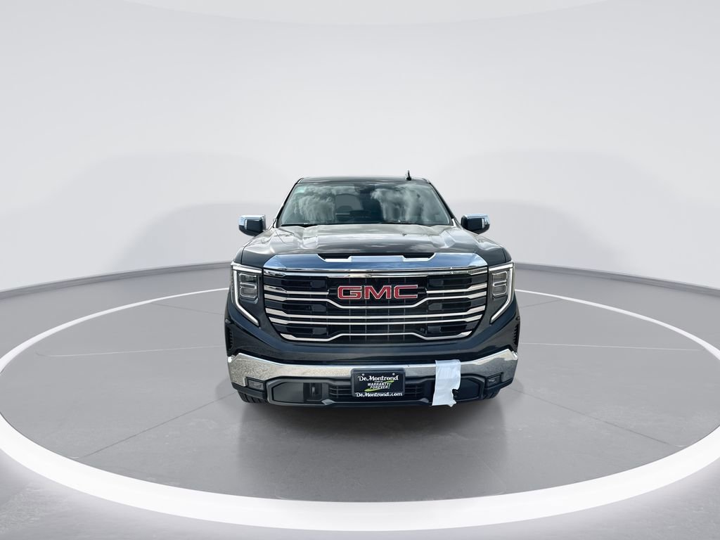 New 2026 GMC Sierra 1500 SLT image 3
