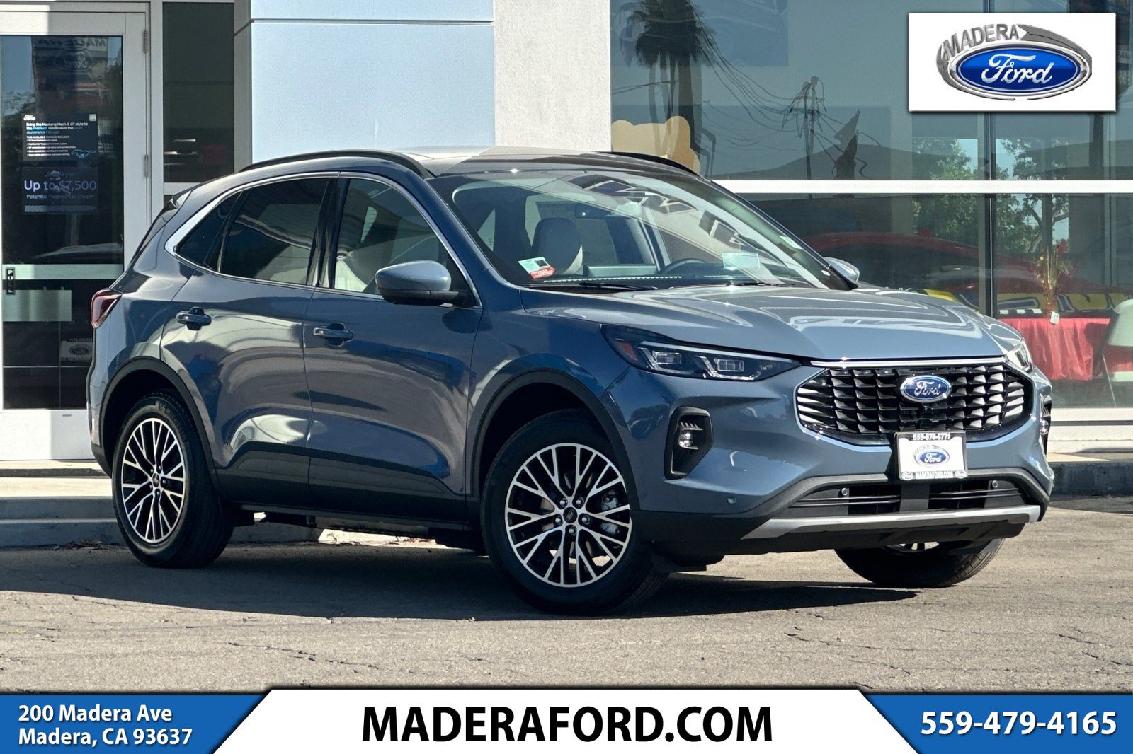 Certified 2025 Ford Escape SE w/ PHEV Premium Package image 1