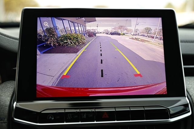 Used 2024 Jeep Compass Latitude image 35