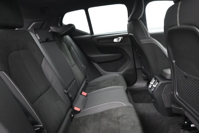 Used 2023 Volvo XC40 Recharge Plus AWD/4WD image 30