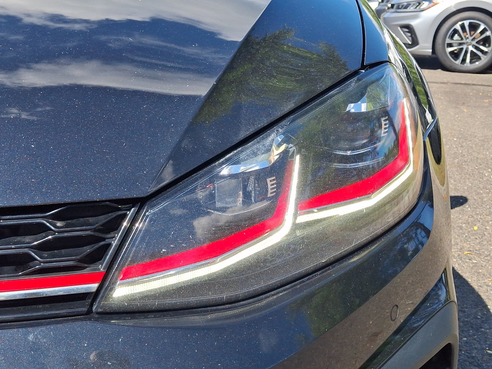 Used 2018 Volkswagen GTI Autobahn FWD image 10