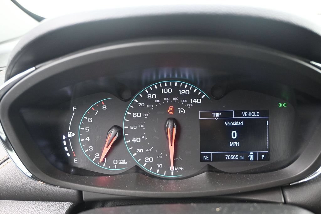 Used 2020 Chevrolet Trax LT w/ LT Convenience Package FWD image 13