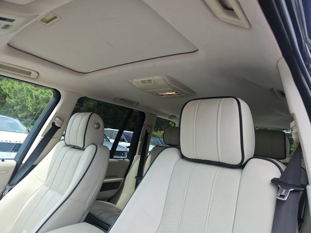 Used 2009 Land Rover Range Rover HSE AWD/4WD image 3
