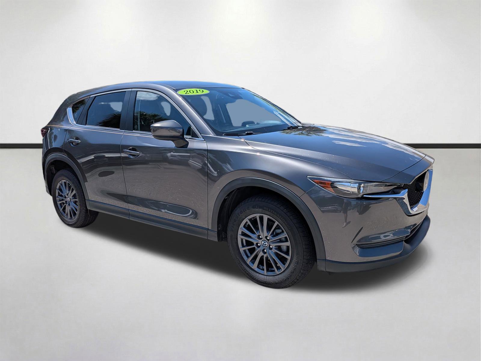 Used 2019 MAZDA CX-5 Touring FWD image 1
