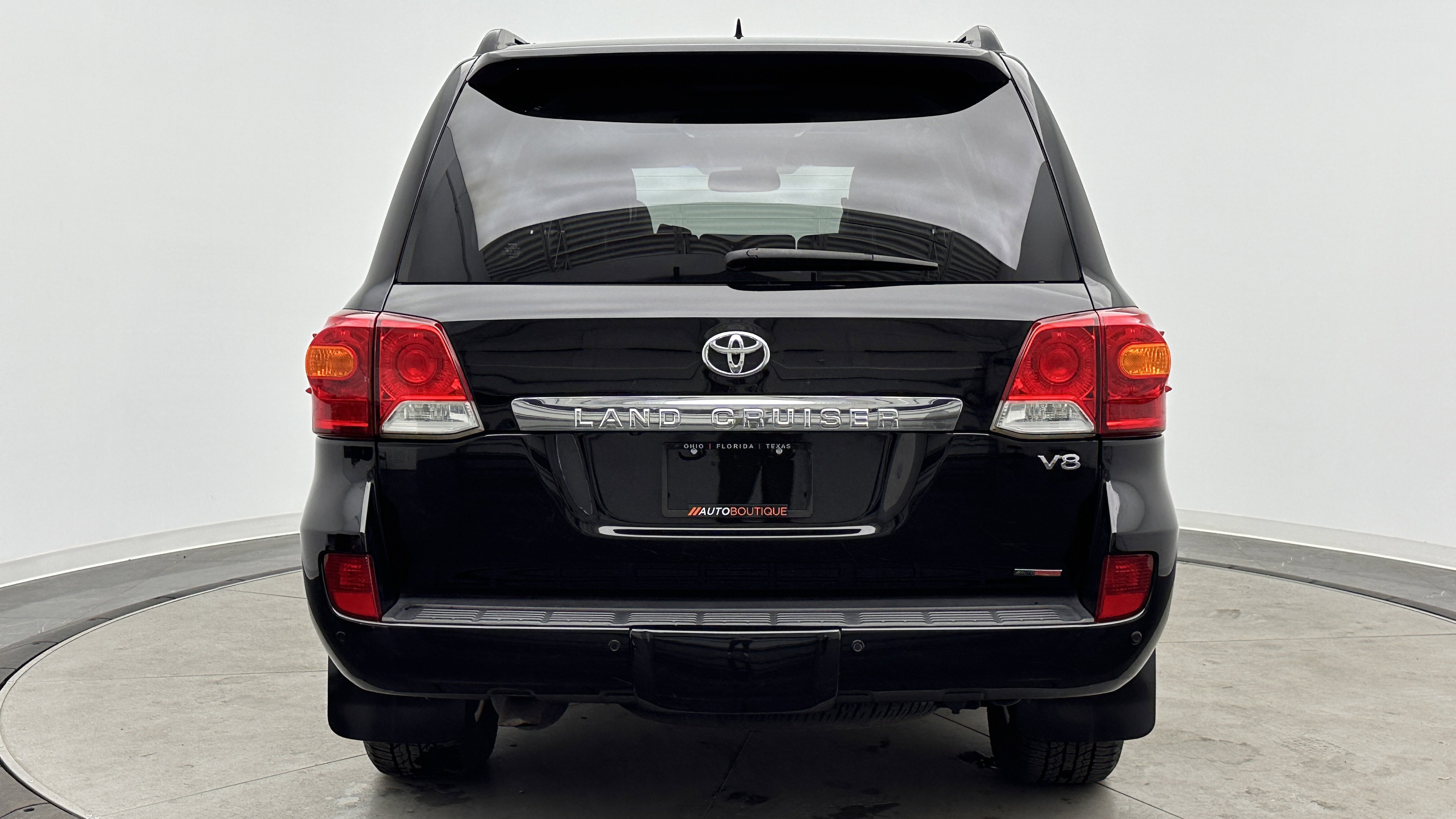 Used 2014 Toyota Land Cruiser AWD/4WD image 8