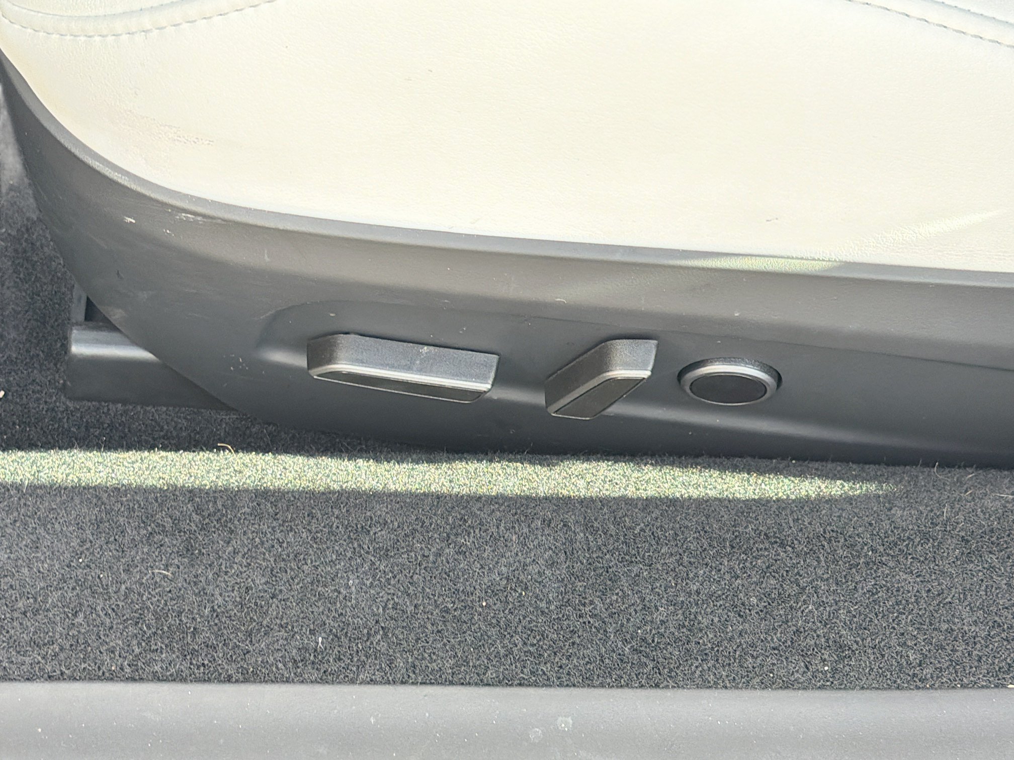 Used 2025 Tesla Model 3 Performance AWD/4WD image 24