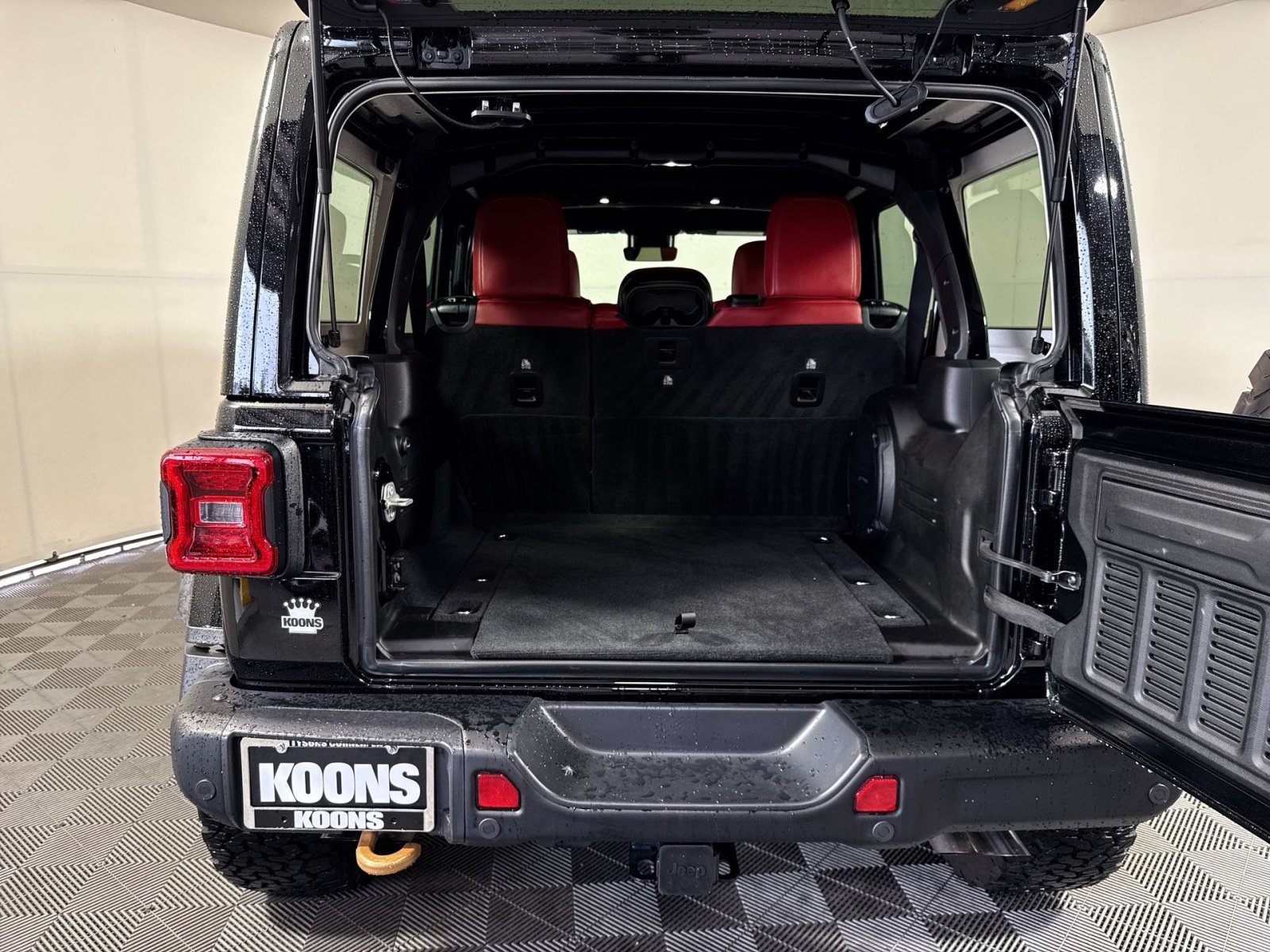 Used 2024 Jeep Wrangler Unlimited Rubicon 392 AWD/4WD image 25