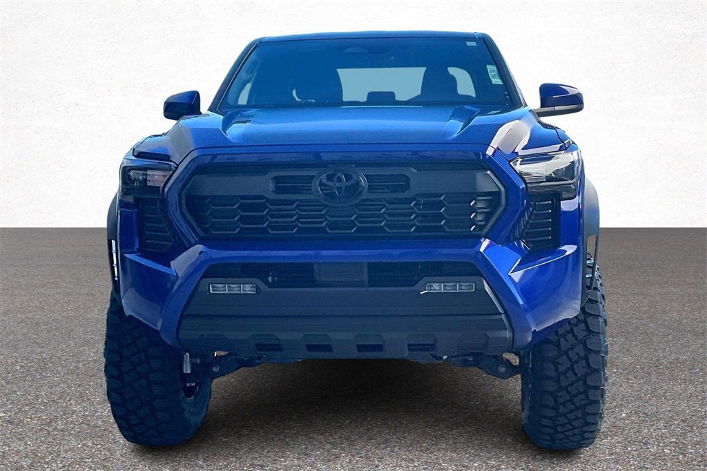 Used 2025 Toyota Tacoma TRD Off-Road video 3