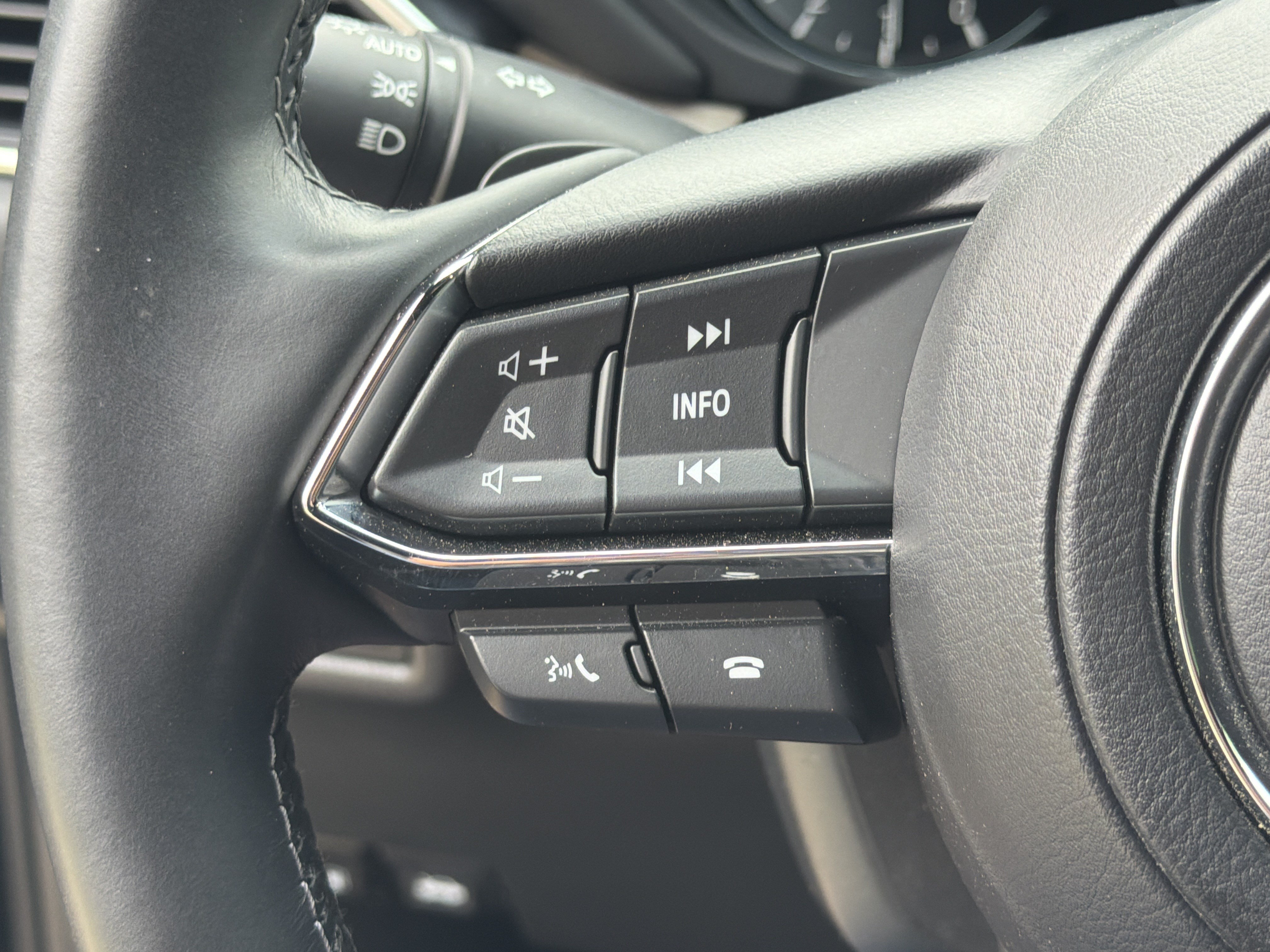 Used 2023 MAZDA CX-5 Signature AWD/4WD image 25