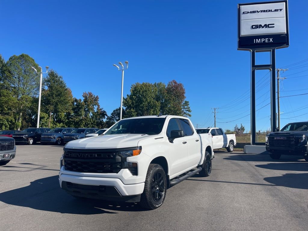 Used 2025 Chevrolet Silverado 1500 Custom w/ Turbomax Blackout Package image 2