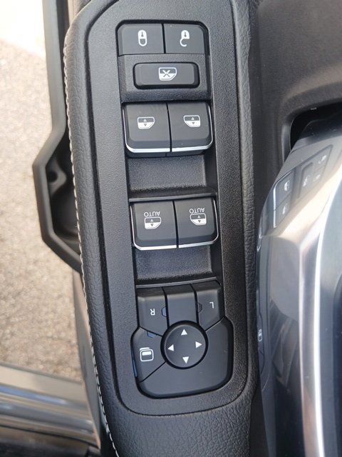 New 2027 RAM 4500 4x4 Crew Cab DRW w/ Laramie Trim Package image 51