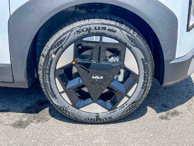New 2027 Kia Seltos EX FWD image 17