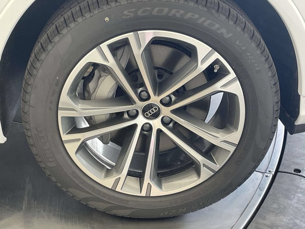New 2026 Audi Q7 2.0T Premium AWD/4WD image 14