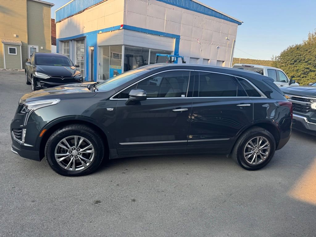 Used 2022 Cadillac XT5 Premium Luxury image 2