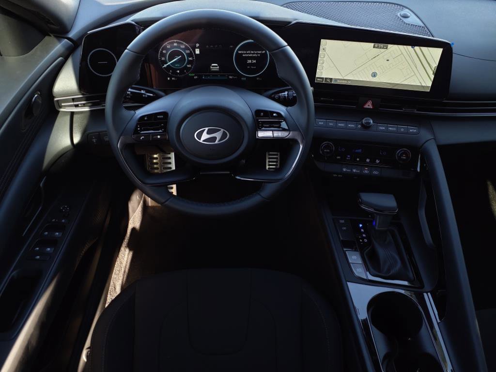 New 2025 Hyundai Elantra SEL FWD image 8