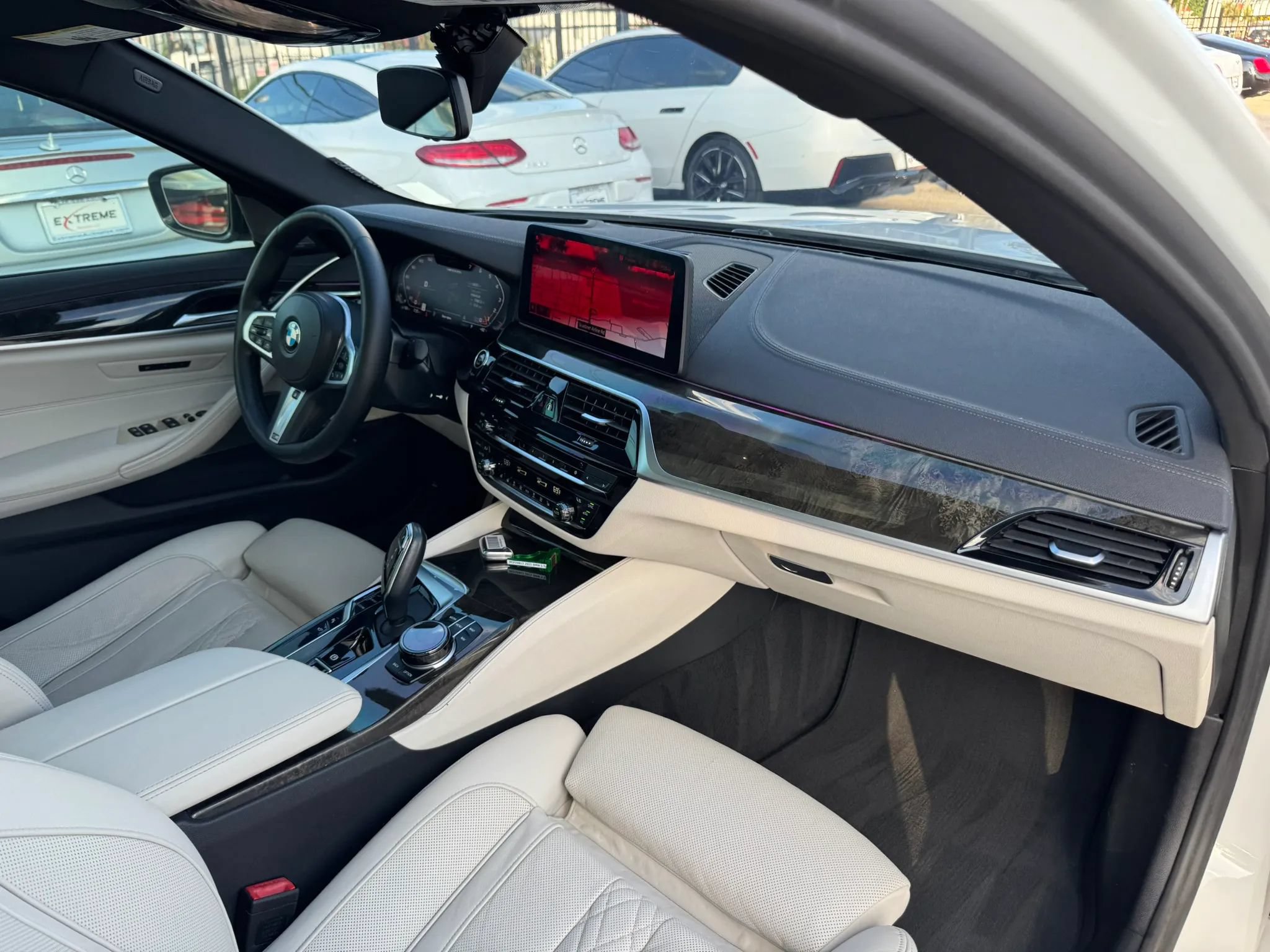 Used 2021 BMW M550i xDrive w/ Executive Package AWD/4WD image 22