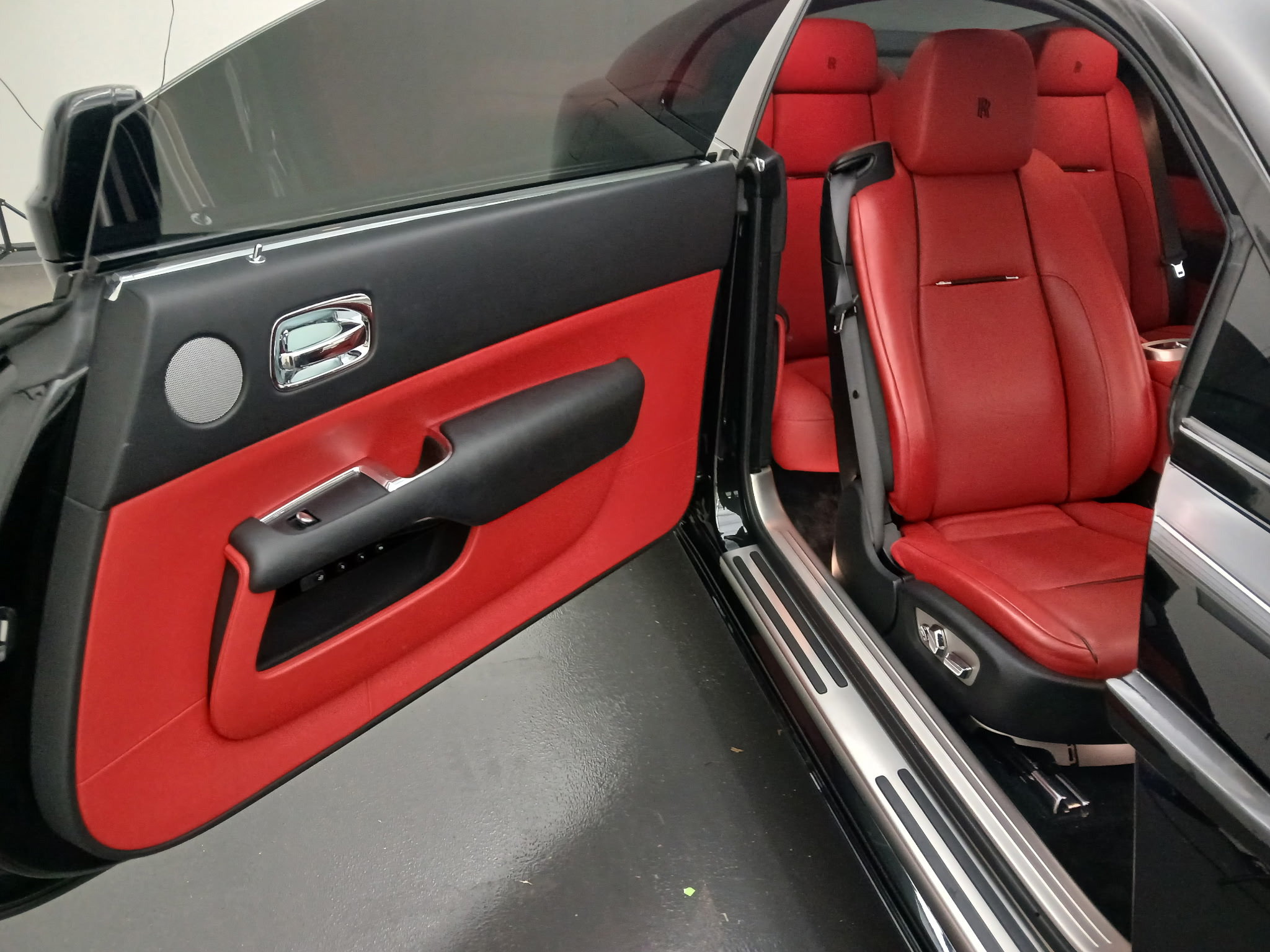 Used 2018 Rolls-Royce Wraith RWD image 10