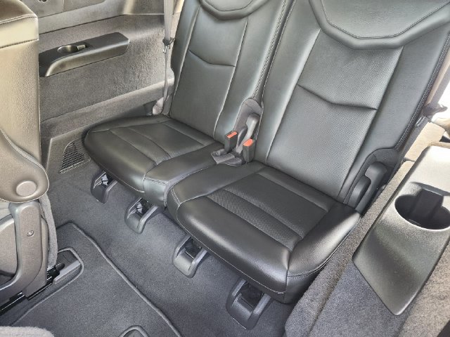 Used 2025 Cadillac XT6 Premium Luxury w/ Technology Package FWD image 33