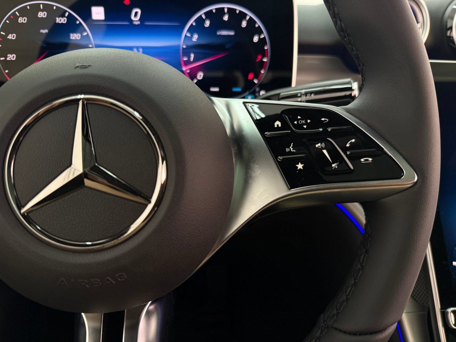 New 2026 Mercedes-Benz CLE 300 4MATIC Coupe image 14