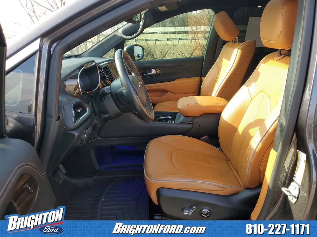 Used 2021 Chrysler Pacifica Pinnacle AWD/4WD image 10