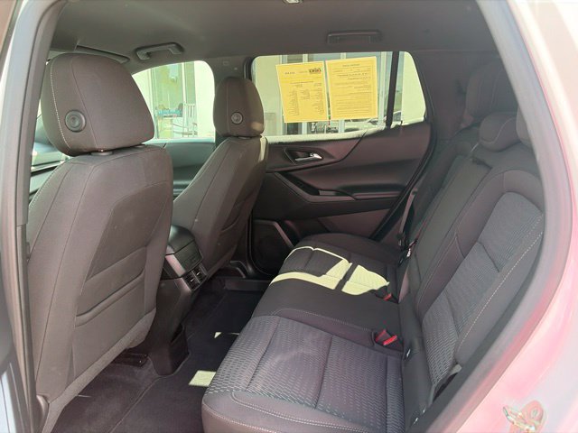 Used 2025 Chevrolet Equinox LT FWD image 10