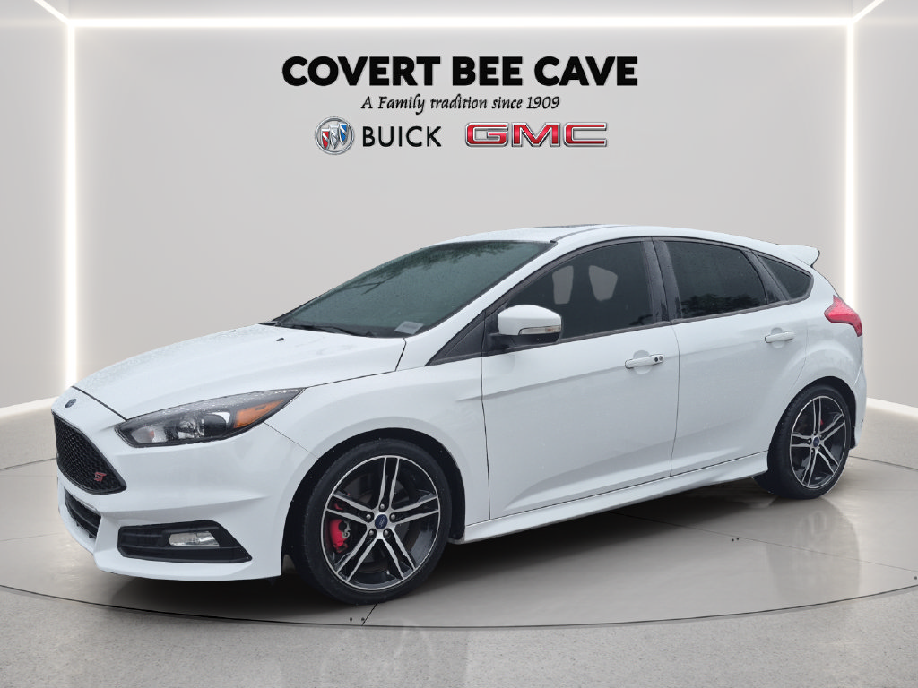 Used 2016 Ford Focus ST w/ Equipment Group 402A FWD image 3