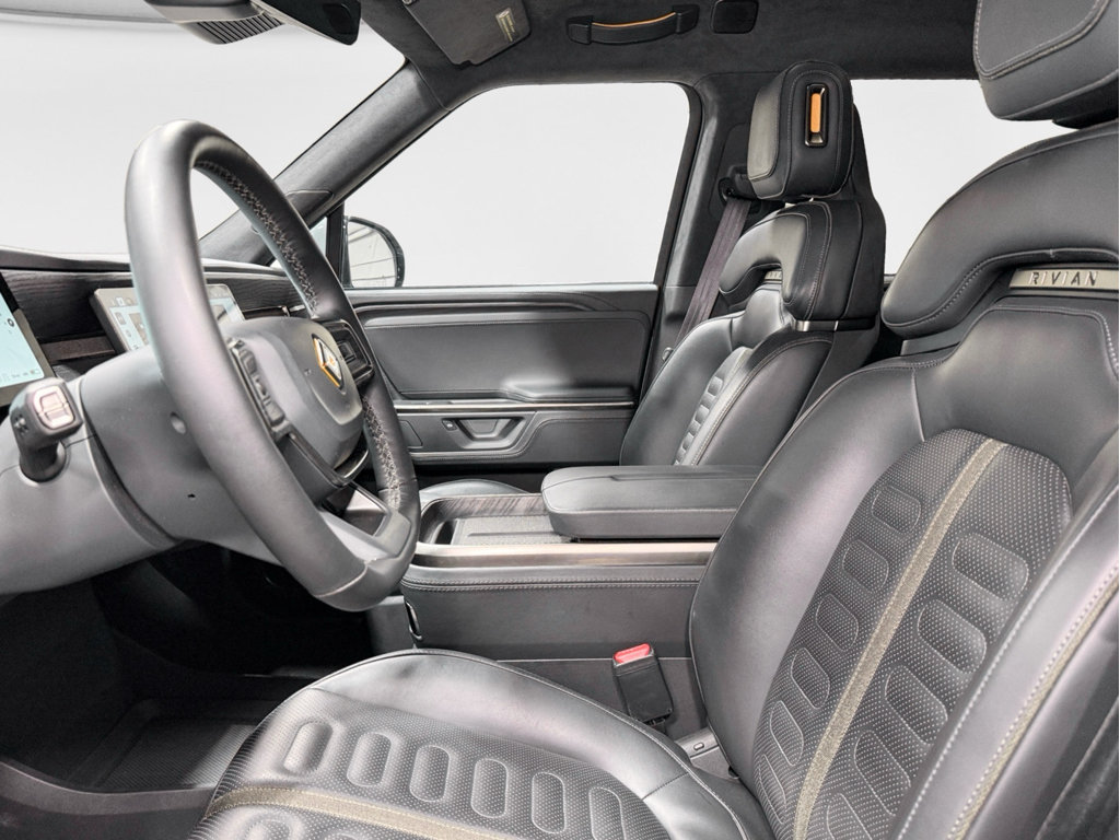 Used 2025 Rivian R1S Adventure Dual AWD/4WD image 17