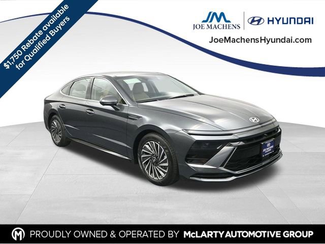 New 2026 Hyundai Sonata Limited FWD image 2