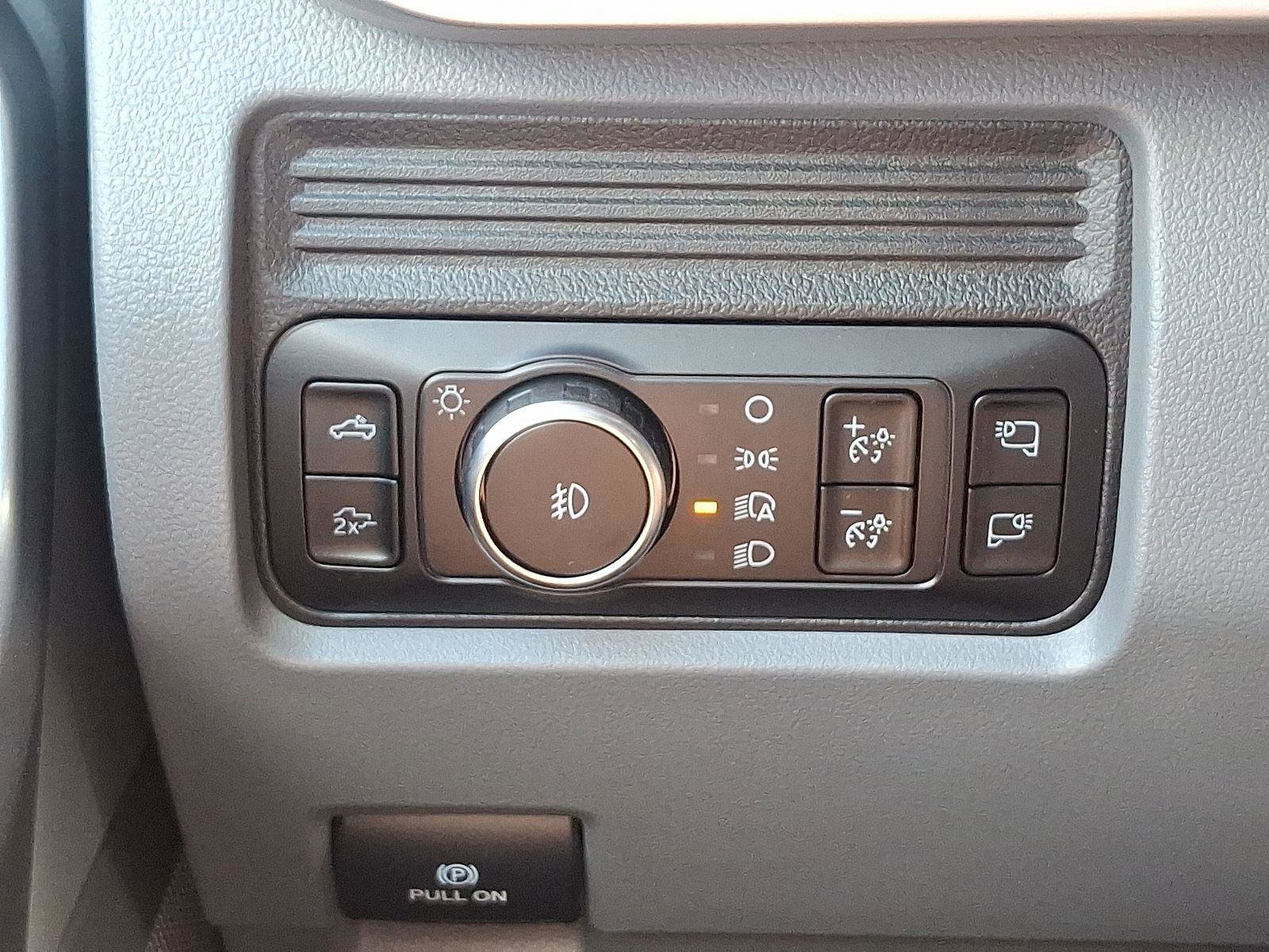 New 2026 Ford F250 XLT w/ XLT Premium Package image 16