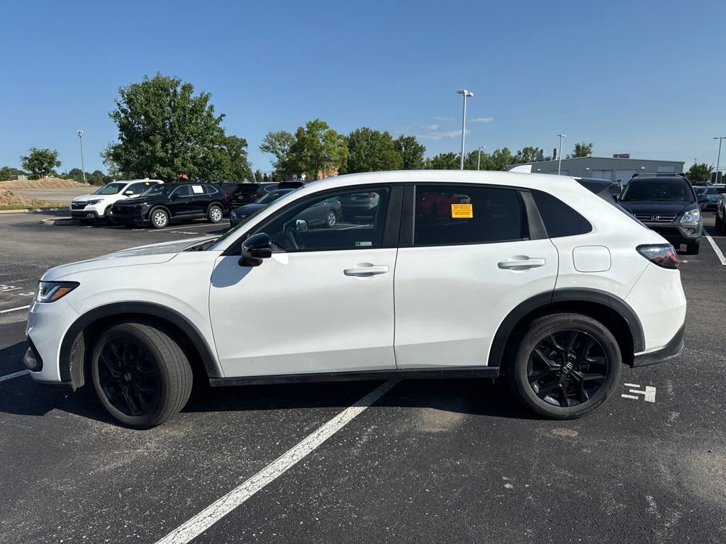 Used 2024 Honda HR-V Sport image 7