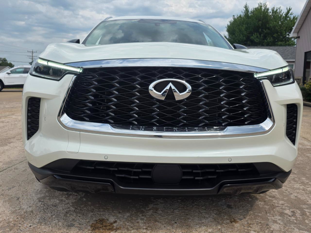 Used 2023 INFINITI QX60 Luxe AWD/4WD image 29