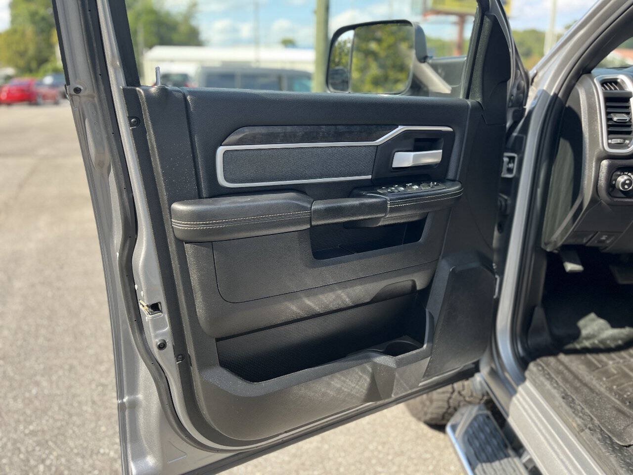 Used 2022 RAM 3500 Big Horn w/ Level A Equipment Group AWD/4WD image 10