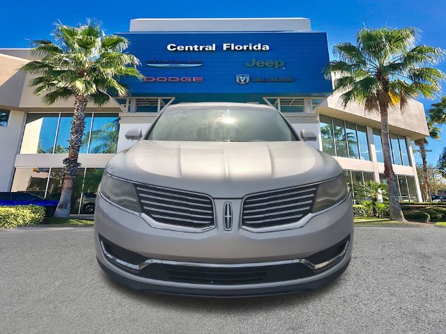 Used 2017 Lincoln MKX Select w/ Select Plus Package FWD image 9