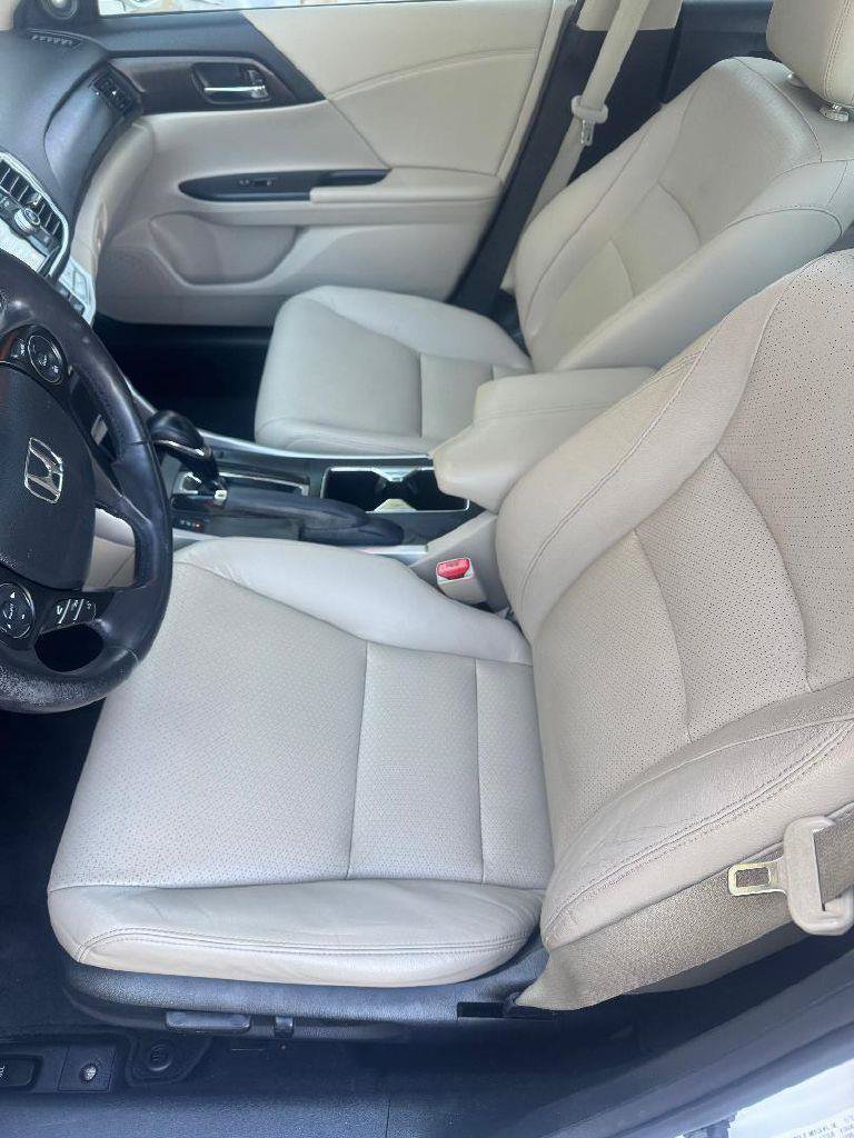 Used 2014 Honda Accord EX-L image 25