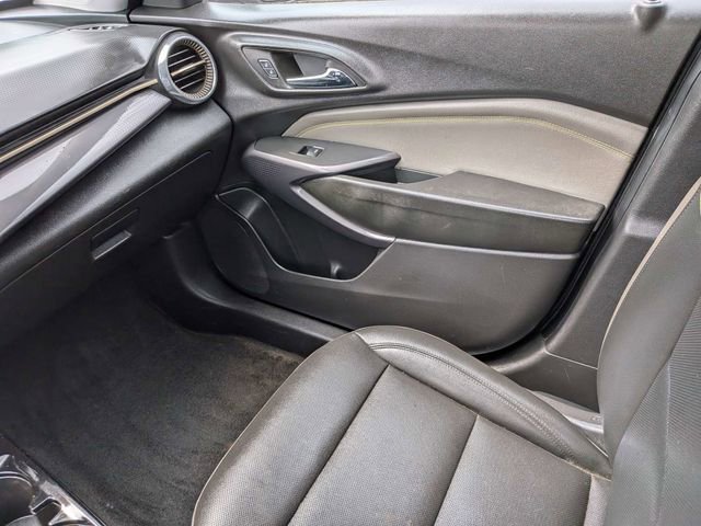 Used 2024 Chevrolet Trax ACTIV w/ Sunroof Package image 16