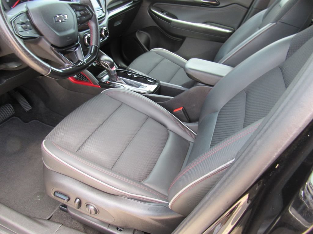 Used 2021 Chevrolet TrailBlazer RS w/ Convenience Package FWD image 14