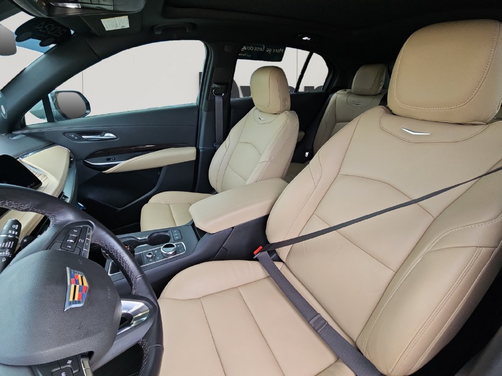 Certified 2024 Cadillac XT4 Premium Luxury FWD image 10