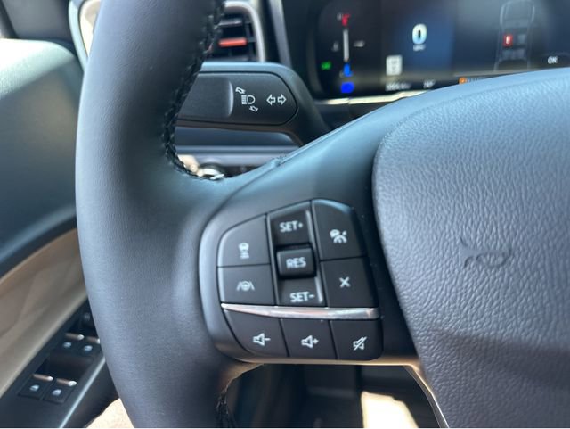 Used 2025 Ford Maverick Lariat AWD/4WD image 24