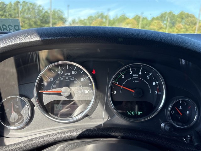 Used 2016 Jeep Wrangler Unlimited Sahara w/ Connectivity Group image 26