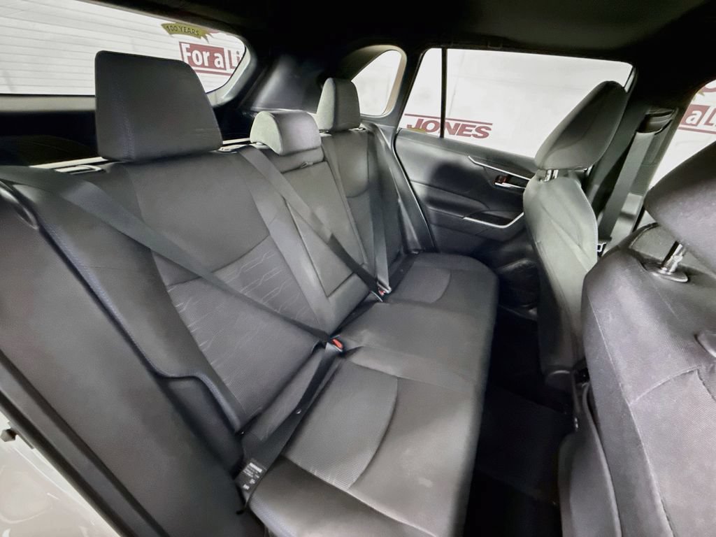 Certified 2025 Toyota RAV4 SE w/ Convenience Package AWD/4WD image 32