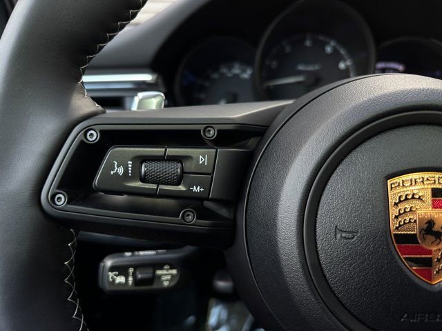 Certified 2026 Porsche Macan Turbo AWD/4WD image 15